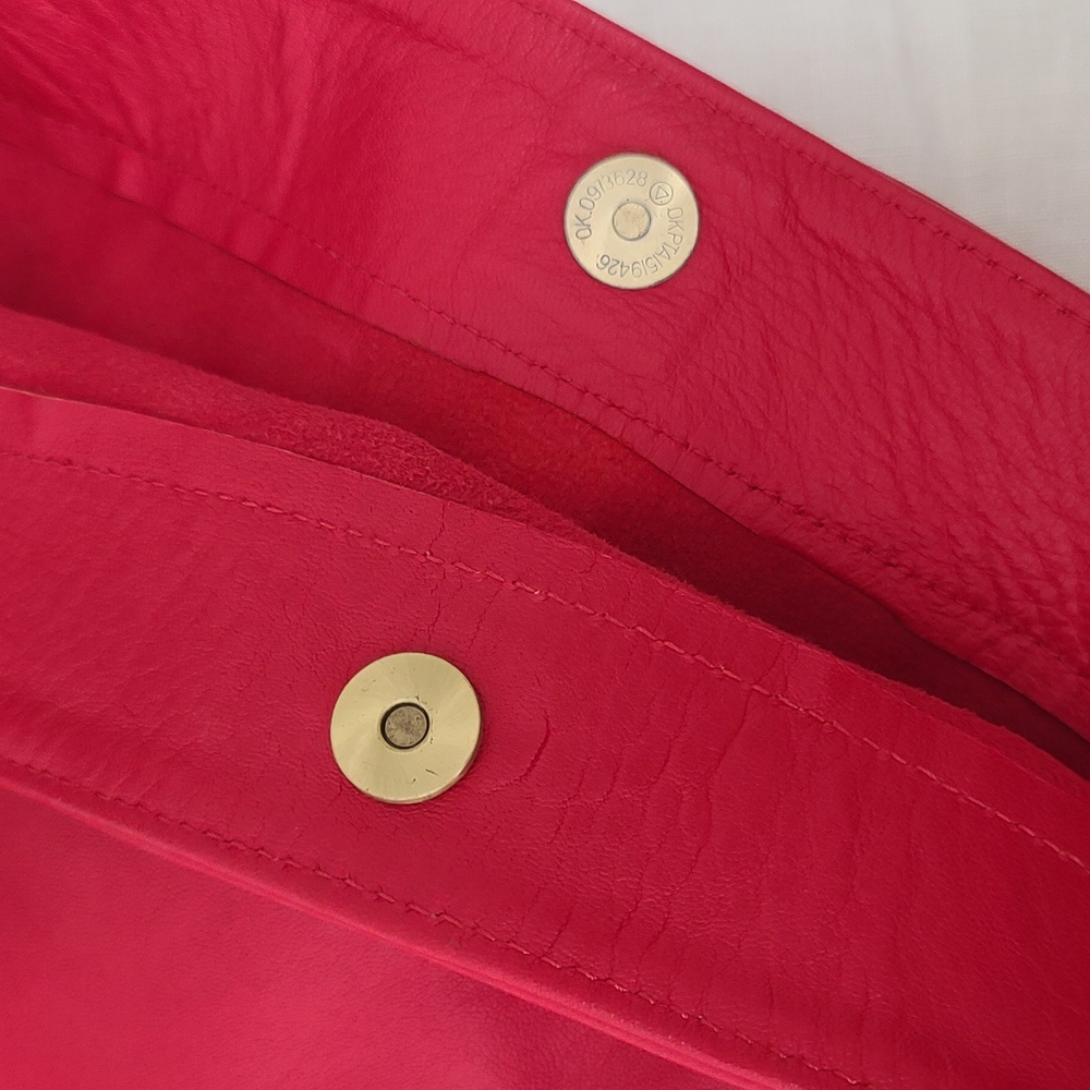 OVERSIZED LAMB LEATHER STATEMENT TOTE IN TOMATO RED - Picture 3 of 16